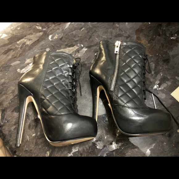 BeBe Booties - Size 6 - Picture 2 of 6